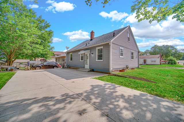 702 N Independence Avenue, Rockford, IL 61101