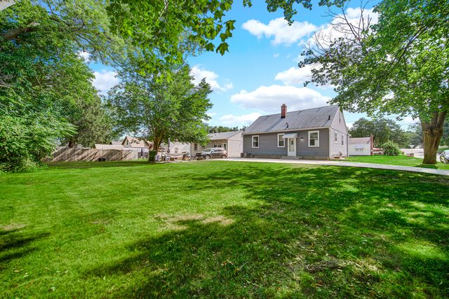 702 N Independence Avenue, Rockford, IL 61101
