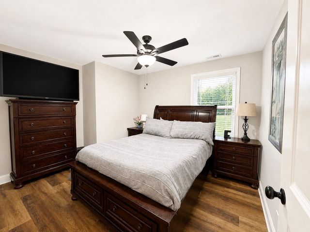 307 Hemp Ct, Clarksville, TN 37042