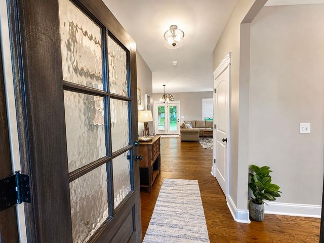 307 Hemp Ct, Clarksville, TN 37042