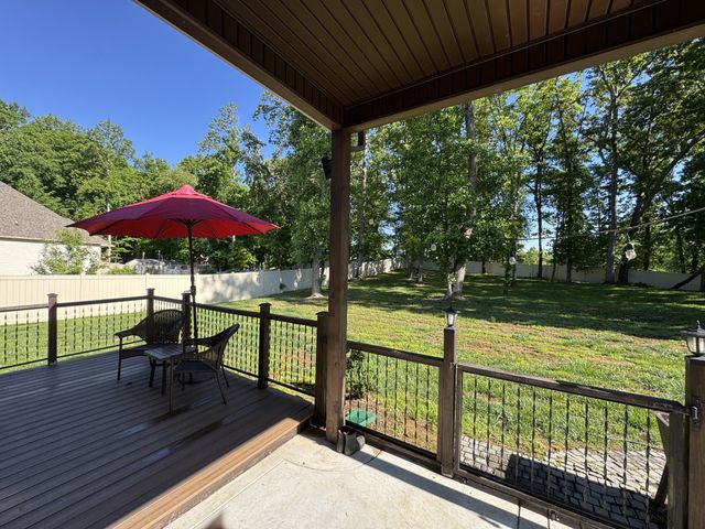 307 Hemp Ct, Clarksville, TN 37042