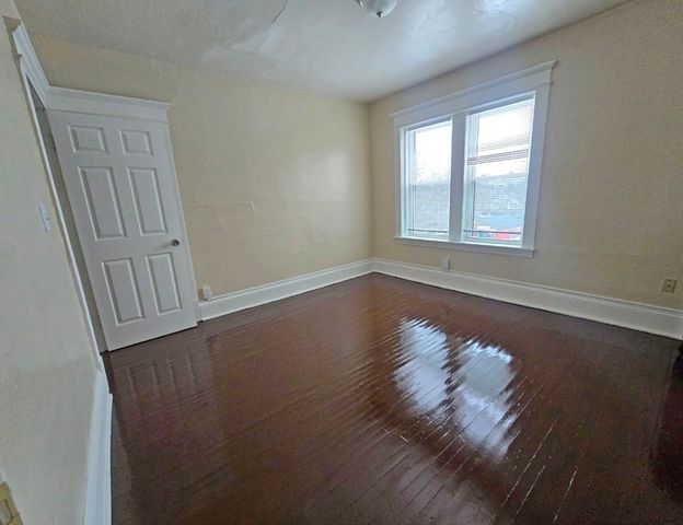 236-240 Locust St, Springfield, MA 01108