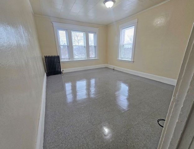 236-240 Locust St, Springfield, MA 01108