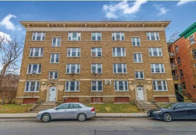 236-240 Locust St, Springfield, MA 01108