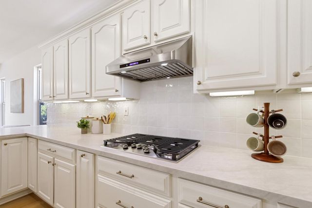 2240 Prairie View Ln, Lincoln, CA 95648