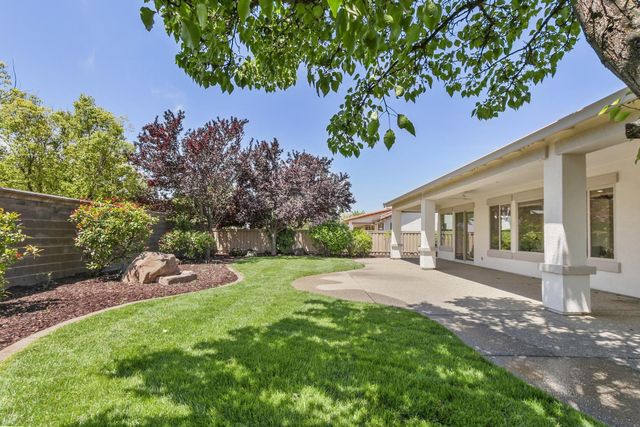 2240 Prairie View Ln, Lincoln, CA 95648