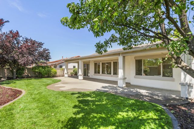 2240 Prairie View Ln, Lincoln, CA 95648