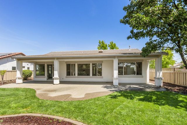 2240 Prairie View Ln, Lincoln, CA 95648