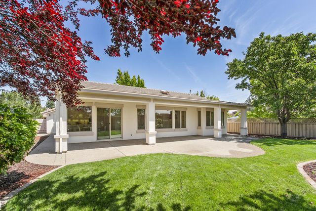 2240 Prairie View Ln, Lincoln, CA 95648