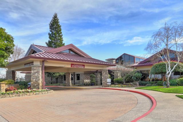 2240 Prairie View Ln, Lincoln, CA 95648