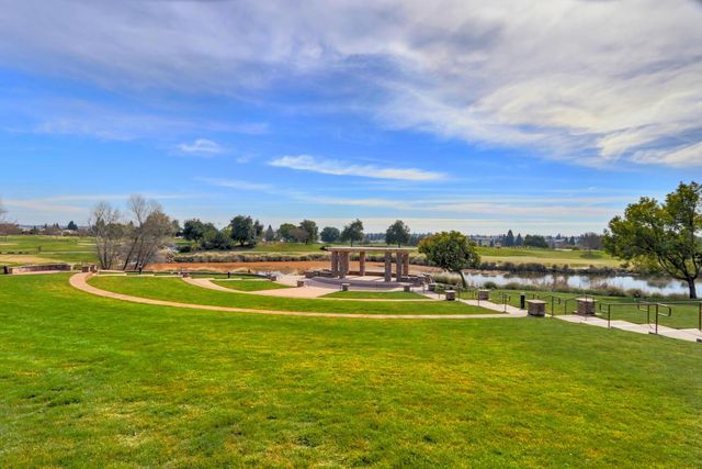2240 Prairie View Ln, Lincoln, CA 95648