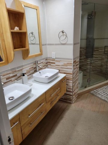 1833 S Ocean Dr 307, Hallandale Beach, FL 33009