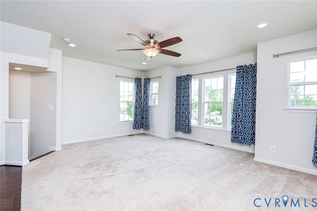 6017 W Stonepath Garden Dr, Chester, VA 23831