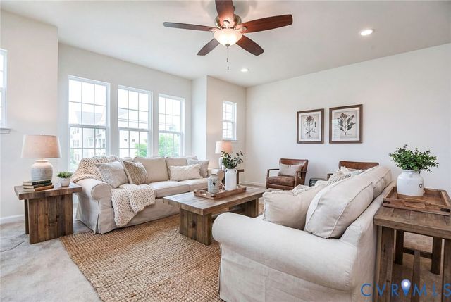 6017 W Stonepath Garden Dr, Chester, VA 23831