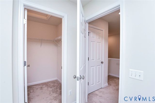 6017 W Stonepath Garden Dr, Chester, VA 23831