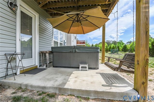 6017 W Stonepath Garden Dr, Chester, VA 23831