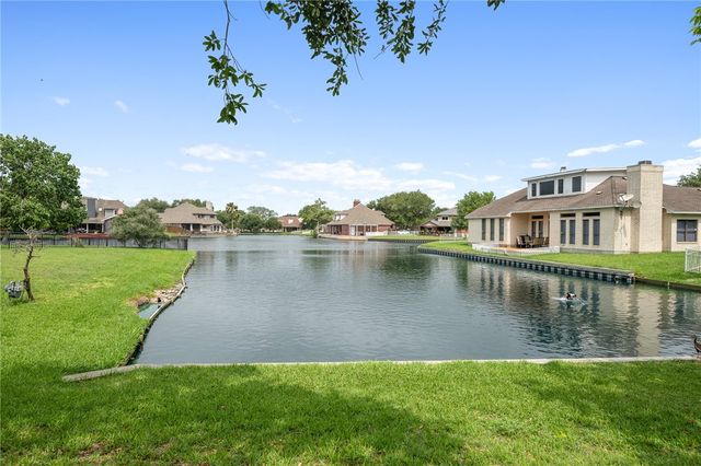 4510 Canyon Lake Cir, Corpus Christi, TX 78413