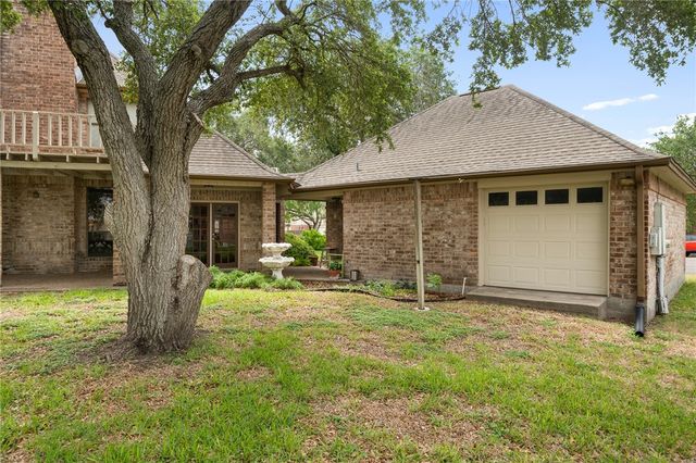 4510 Canyon Lake Cir, Corpus Christi, TX 78413