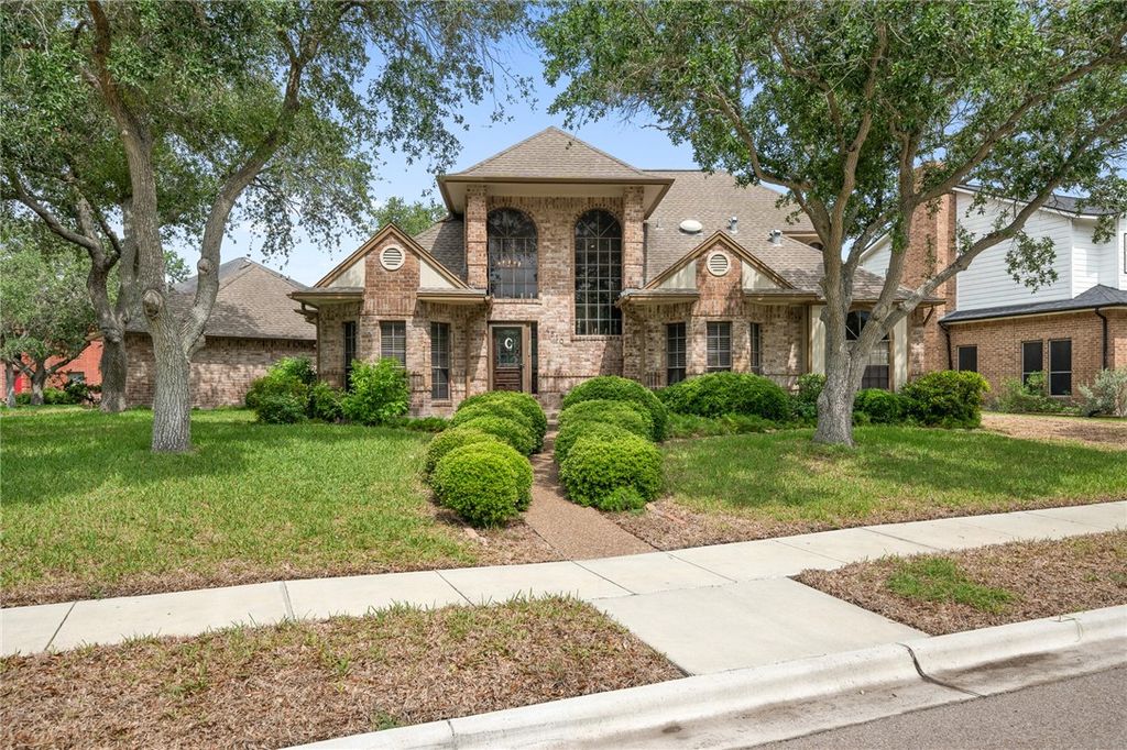 4510 Canyon Lake Cir, Corpus Christi, TX 78413 — exterior
