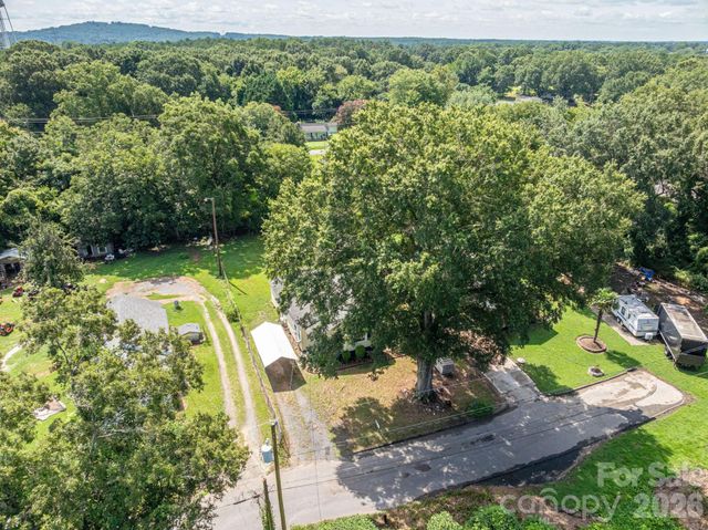 2820 Westview Street, Gastonia, NC 28056