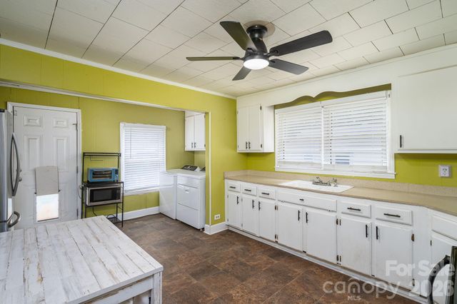 2820 Westview Street, Gastonia, NC 28056