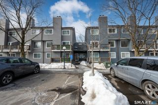 14 Newtown Road A5, Danbury, CT 06810