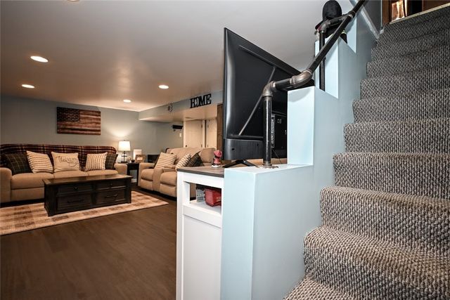 106 Neilson Dr., Jefferson Hills, PA 15025