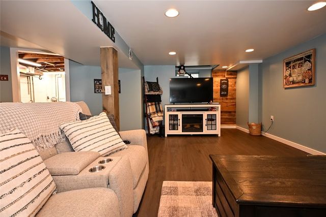 106 Neilson Dr., Jefferson Hills, PA 15025