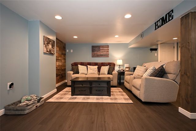 106 Neilson Dr., Jefferson Hills, PA 15025