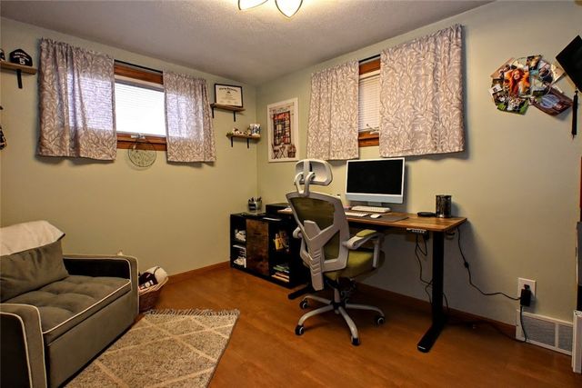 106 Neilson Dr., Jefferson Hills, PA 15025