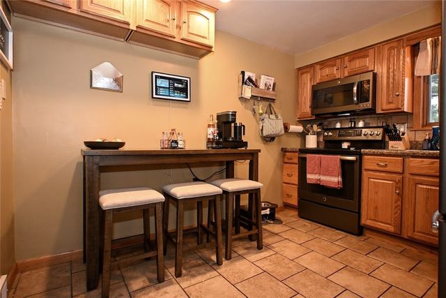 106 Neilson Dr., Jefferson Hills, PA 15025