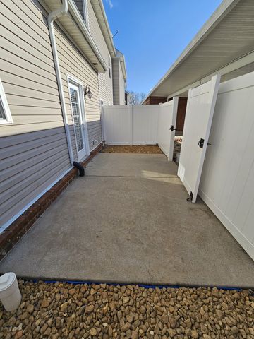 322 Rowlette Cir, Murfreesboro, TN 37127