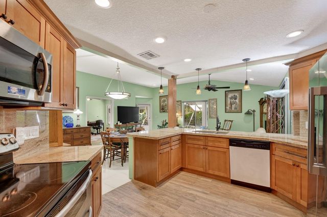 5155 Pine Drive, Boynton Beach, FL 33437
