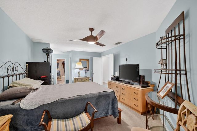 5155 Pine Drive, Boynton Beach, FL 33437