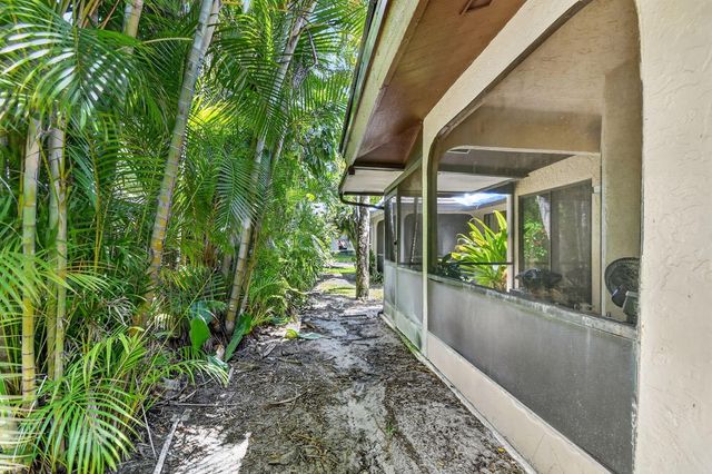 5155 Pine Drive, Boynton Beach, FL 33437