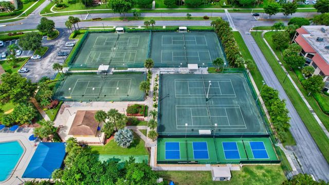 5155 Pine Drive, Boynton Beach, FL 33437