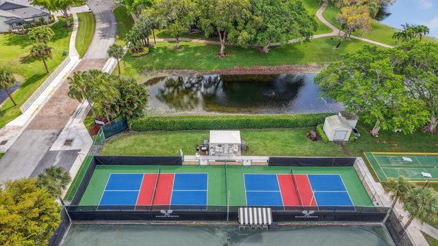 5155 Pine Drive, Boynton Beach, FL 33437
