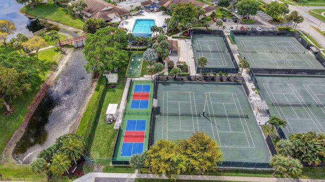 5155 Pine Drive, Boynton Beach, FL 33437