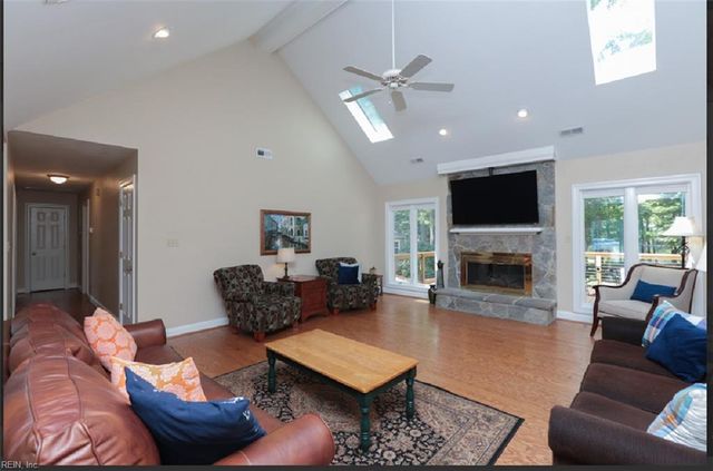 117 Winterview DR, Suffolk, VA 23434