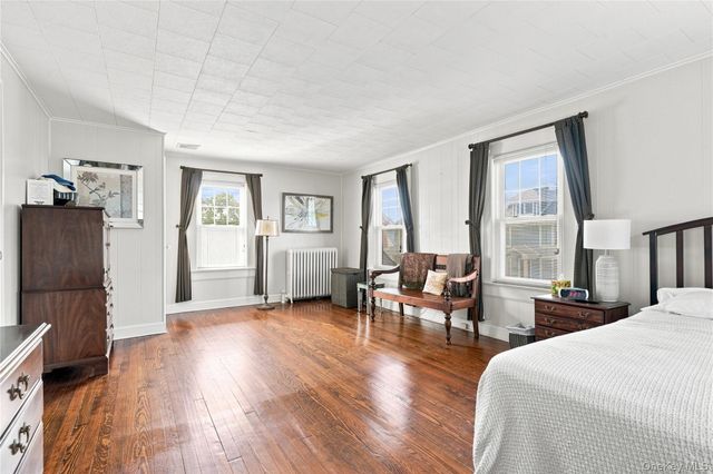 60 Cormack Court, Babylon, NY 11702