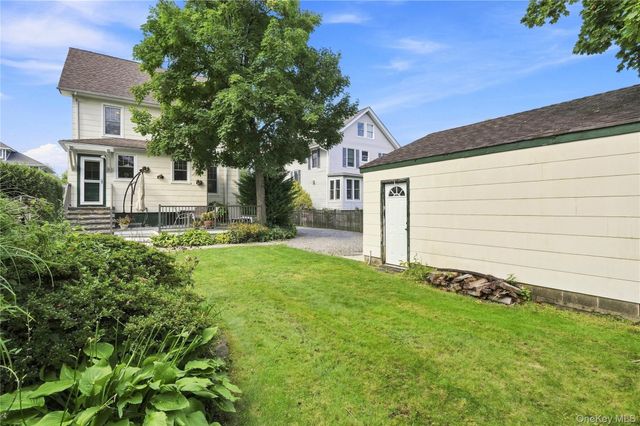 60 Cormack Court, Babylon, NY 11702