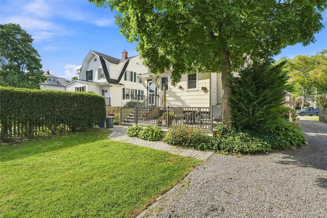 60 Cormack Court, Babylon, NY 11702