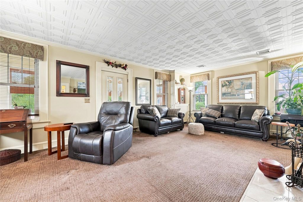 60 Cormack Court, Babylon, NY 11702 — photo 4