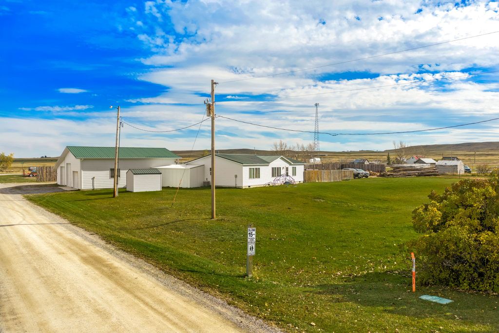220 Columbus Avenue, Dupuyer, MT 59432 photo 4