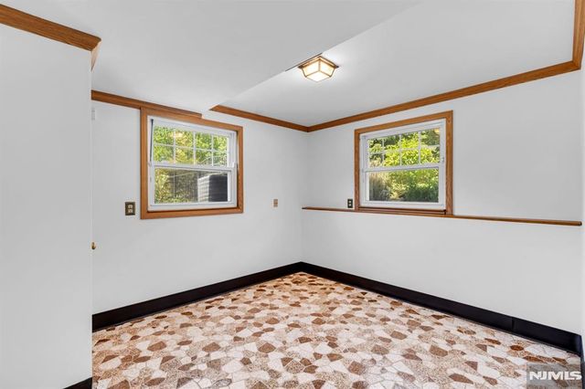 15 E Timber Lane, West Milford, NJ 07435