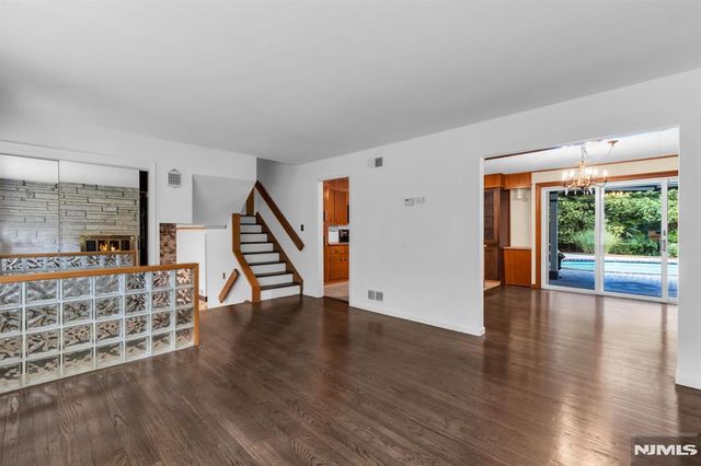 15 E Timber Lane, West Milford, NJ 07435
