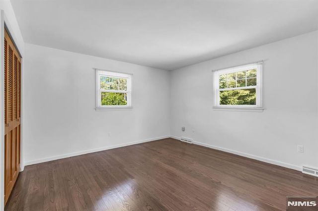 15 E Timber Lane, West Milford, NJ 07435