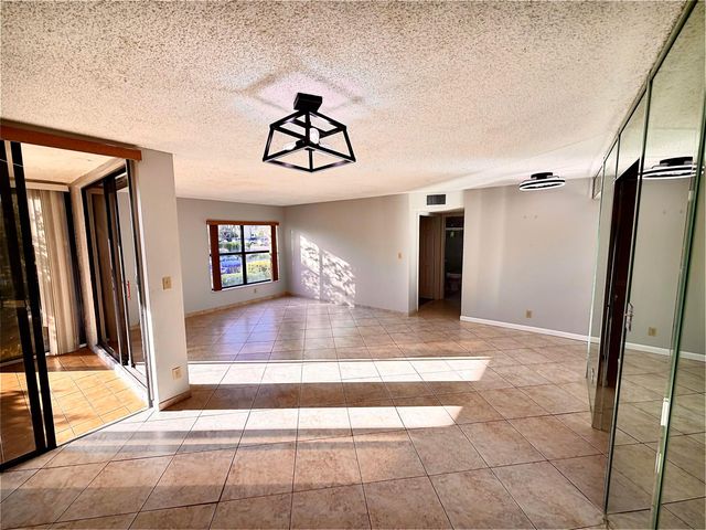 8657 Boca Glades Boulevard W C, Boca Raton, FL 33434