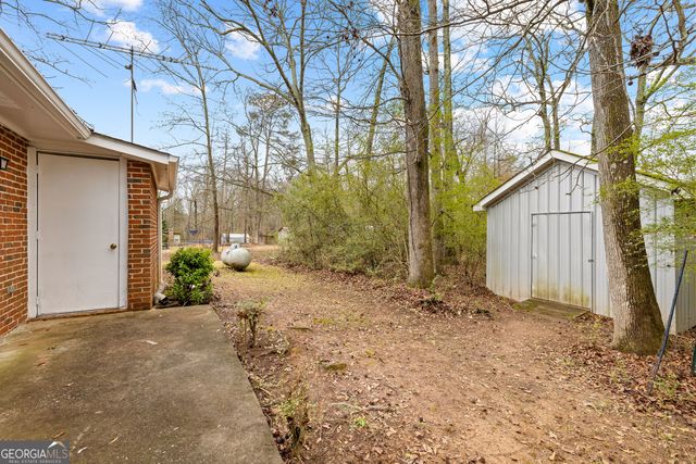 924 Polk Road, Moreland, GA 30259