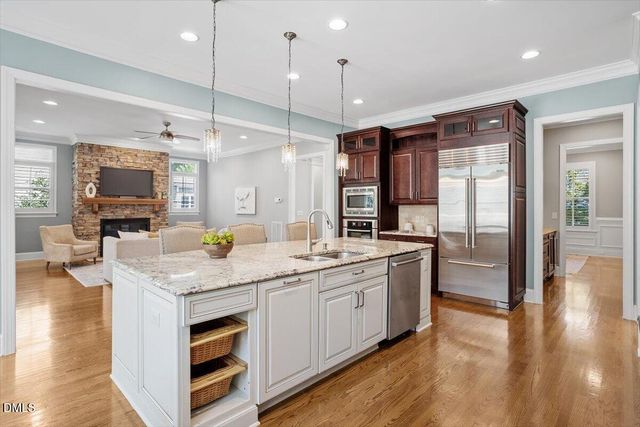 105 Beacon Hollow Place, Cary, NC 27519